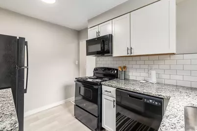 3080 E 13th Avenue, Columbus, OH 43219 - Photo 8