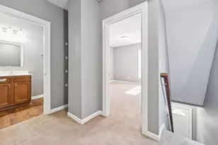 274 E Barthman Ave, Columbus, OH 43207 - Photo 24