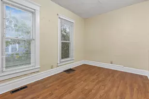 112 W Locust St, Newark, OH 43055 - Photo 8