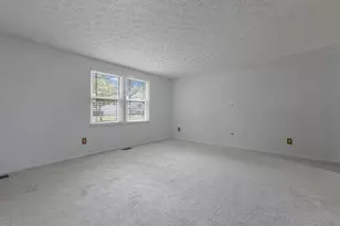 1690 Americana Ct, Columbus, OH 43229 - Photo 8