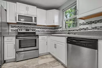 3851 Farm Brook Lane, Columbus, OH 43204 - Photo 8