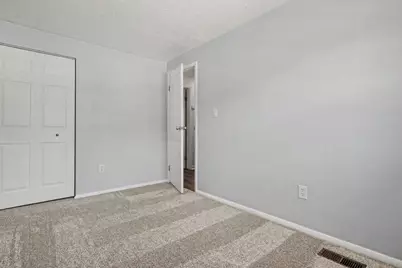 3851 Farm Brook Lane, Columbus, OH 43204 - Photo 14