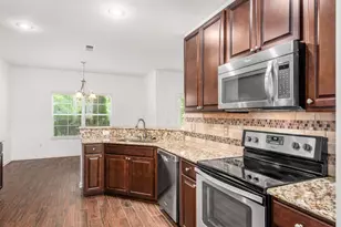 3637 Birkland Cir, Lewis Center, OH 43035 - Photo 4