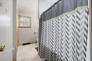 15 E Mound St, Fredericktown, OH 43019 - Photo 10