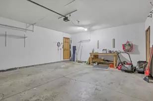 4758 Heatherton Dr, Columbus, OH 43229 - Photo 52