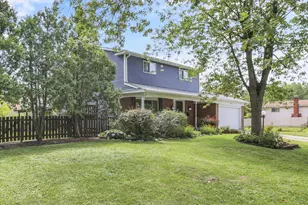 4758 Heatherton Dr, Columbus, OH 43229 - Photo 2