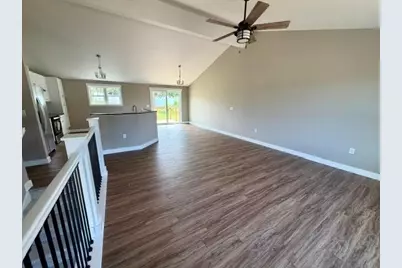 936 Hobart Court, Logan, OH 43138 - Photo 4