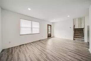 2850 Ravenswood Ct, Columbus, OH 43232 - Photo 12