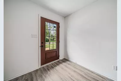 2850 Ravenswood Court, Columbus, OH 43232 - Photo 6