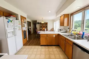 8005 Stone Castle Rd, Athens, OH 45701 - Photo 16