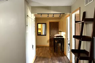 364 W Lane Ave, Columbus, OH 43201 - Photo 8