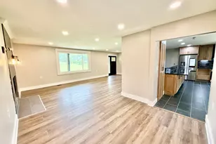 12761 Old Mansfield Rd, Mount Vernon, OH 43050 - Photo 8