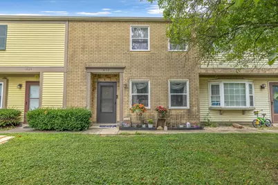 1697 Park Row Drive #Q, Columbus, OH 43235 - Photo 2