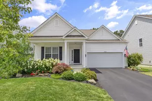 2753 Newbern Dr W, Blacklick, OH 43004 - Photo 1