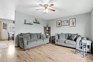 4872 Middle School St, Columbus, OH 43207 - Photo 8