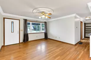 837 Demorest Rd, Columbus, OH 43204 - Photo 6