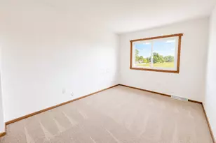 1656 Staffordshire Rd, Columbus, OH 43229 - Photo 22