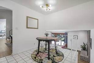 5717 Aspendale Dr, Columbus, OH 43235 - Photo 14