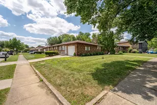 2643 Blossom Ave, Columbus, OH 43231 - Photo 6