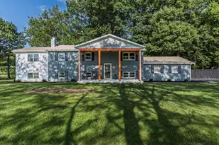 6110 Holiday Ln, Dublin, OH 43016 - Photo 1