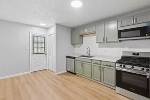 3032 Fairwood Ave, Columbus, OH 43207 - Photo 2