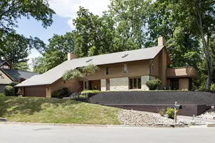 886 Clayton Dr, Worthington, OH 43085 - Photo 4