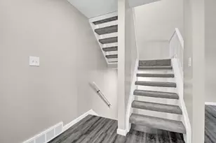 597 Farler Dr, Columbus, OH 43213 - Photo 18