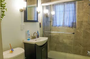 1738-1750 E Broad St, Columbus, OH 43203 - Photo 42