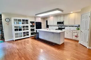 613 Boyce St, Urbana, OH 43078 - Photo 2