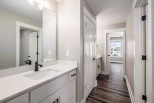 2338 Jaxton Ct, Lewis Center, OH 43035 - Photo 16