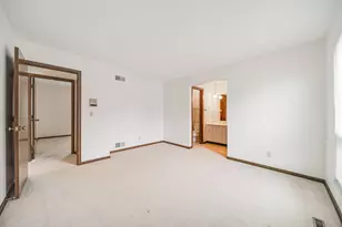 4231 Chaucer Ln, Columbus, OH 43220 - Photo 32