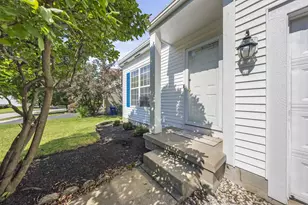 9175 Misty Dawn Dr, Columbus, OH 43240 - Photo 2