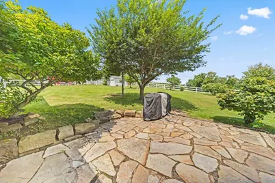 9205 Hopewell National Road, Hopewell, OH 43746 - Photo 12