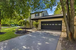 2569 Chester Rd, Upper Arlington, OH 43221 - Photo 1