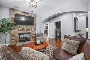 4500 Village Club Dr, Powell, OH 43065 - Photo 10