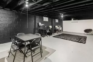 2858 Fairwood Ave, Columbus, OH 43207 - Photo 24
