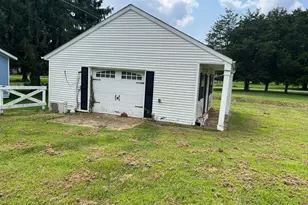 7904 Dorsey Mill Rd SE, Heath, OH 43056 - Photo 4