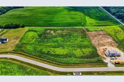 4138 Stone Hill Drive E #Lot 27, Carroll, OH 43112 - Photo 2