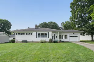 993 Lynwood Ave, Circleville, OH 43113 - Photo 2