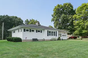 993 Lynwood Ave, Circleville, OH 43113 - Photo 4