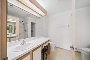 5568 Meadowood Ln, Westerville, OH 43082 - Photo 20