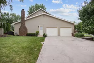 188 Mainsail Dr, Westerville, OH 43081 - Photo 4