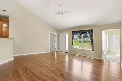 548 Edgehill Circle, Logan, OH 43138 - Photo 6