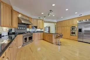 4037 Dublin Rd, Columbus, OH 43221 - Photo 8