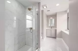 50 W Broad St, Columbus, OH 43215 - Photo 12