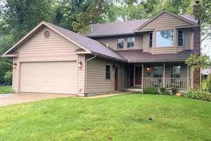 605 Oakwood Dr, Bellefontaine, OH 43311 - Photo 1