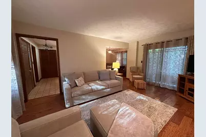 605 Oakwood Drive, Bellefontaine, OH 43311 - Photo 2