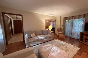 605 Oakwood Dr, Bellefontaine, OH 43311 - Photo 2