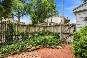 657 S 9th St, Columbus, OH 43206 - Photo 14