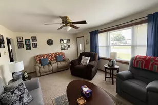 1605 Sunset Dr, Washington Court House, OH 43160 - Photo 4